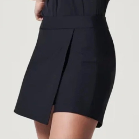SPANX 6 Inch Sunshine Skort Very Black Size M - Picture 4 of 11
